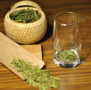 西湖龙井和安吉白茶是绿茶最香口感最好